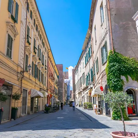 Apartamento La Casetta Sull'albero 900m From The Sea - Happy