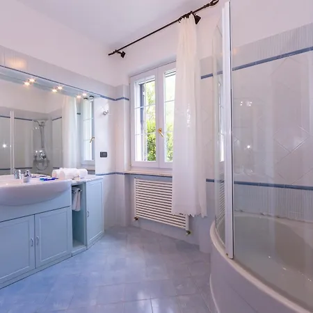 La Casetta Sull'albero 900m From The Sea - Happy Appartement Albenga