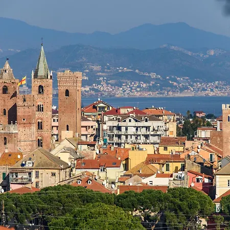 Appartement La Casetta Sull'albero 900m From The Sea - Happy Albenga