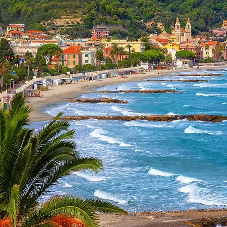 La Casetta Sull'albero 900m From The Sea - Happy Appartement