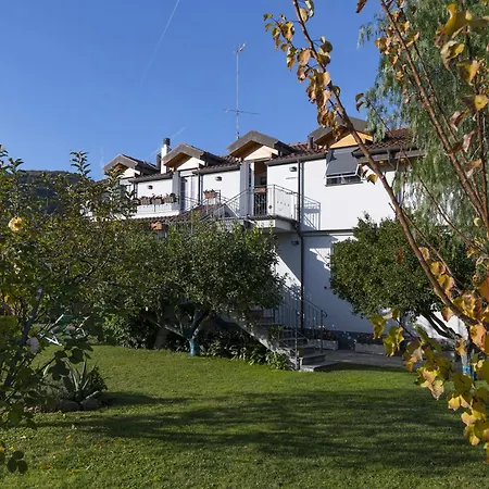 La Casetta Sull'albero 900m From The Sea - Happy Appartement Albenga