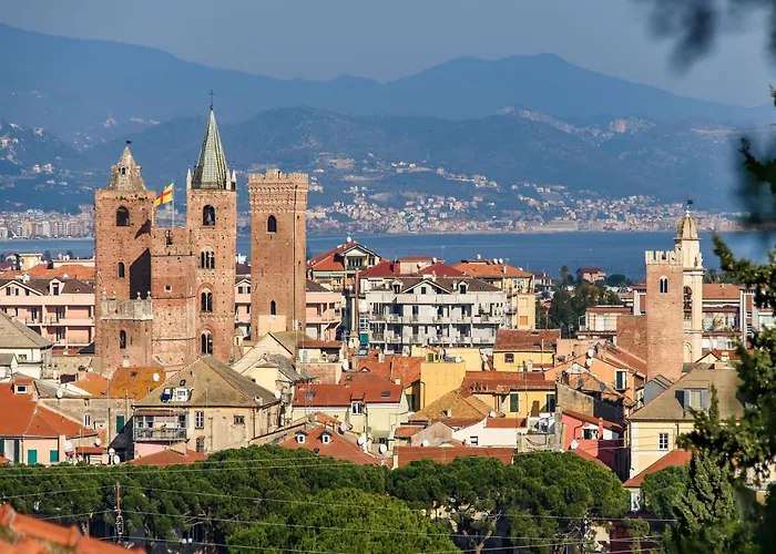 Appartement La Casetta Sull'albero 900m From The Sea - Happy Albenga