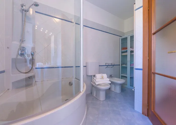 La Casetta Sull'albero 900m From The Sea - Happy Appartement *