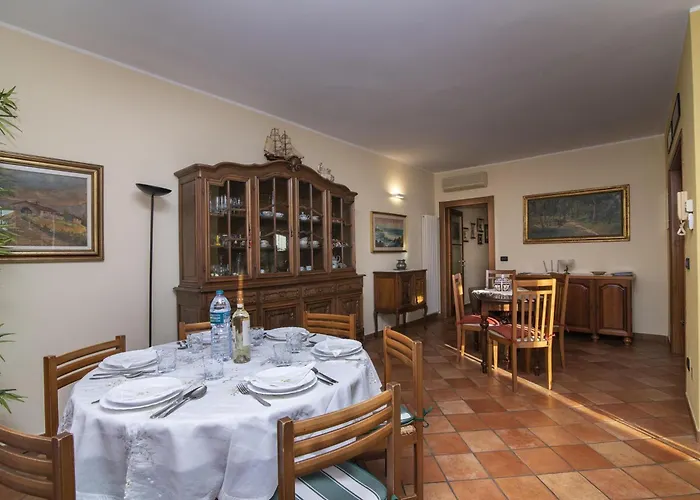 La Casetta Sull'albero 900m From The Sea - Happy Appartement